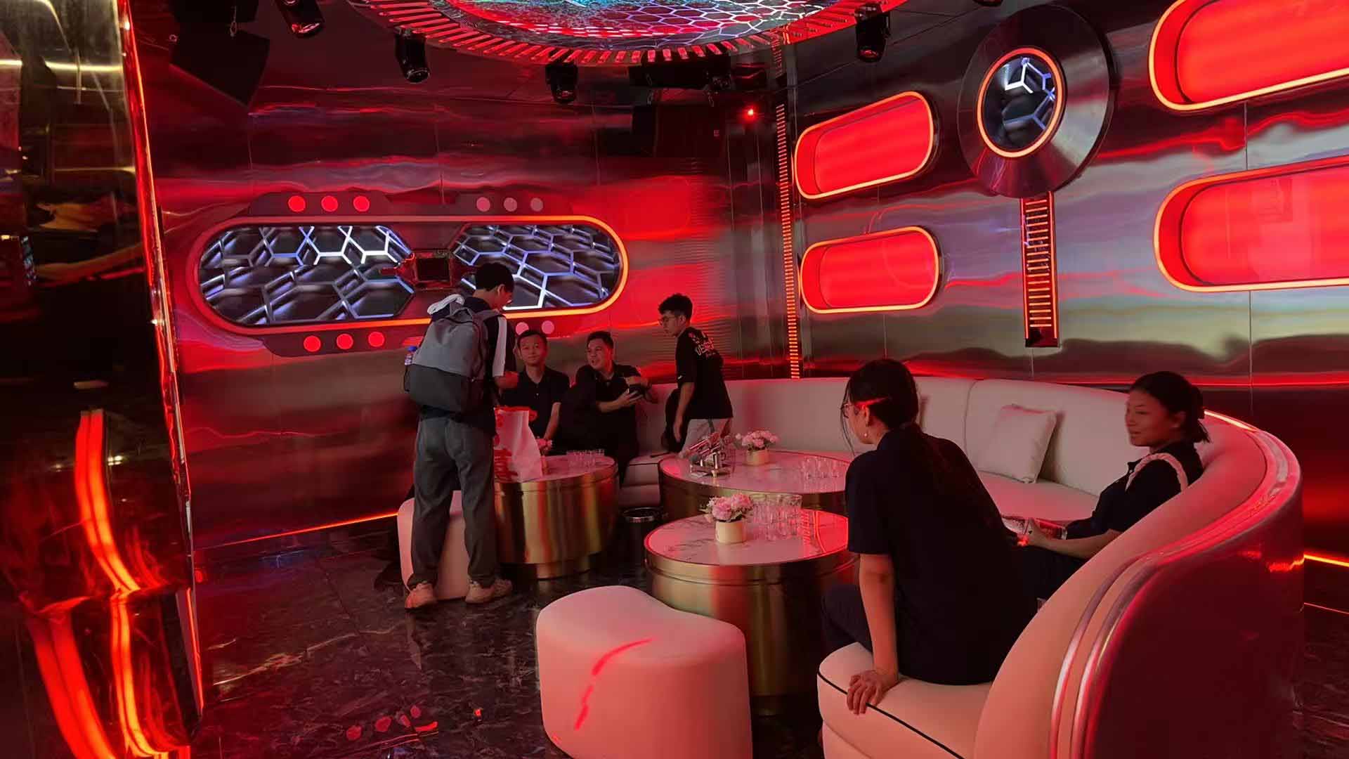 久信達(dá)科技公司員工齊聚光明區(qū)蠄蜍石，開(kāi)啟活力爬山之旅暨團(tuán)建活動(dòng)(圖6)